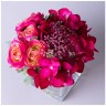 Букет искусственных цветов в квадратной вазе высота= 16см Lefard (287-550)