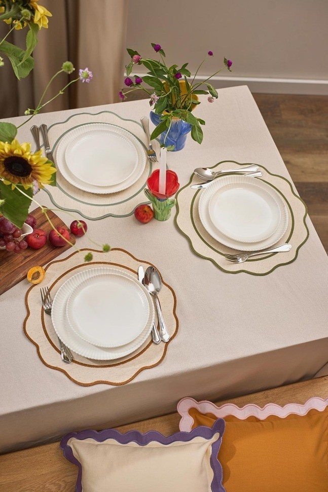 Салфетка под приборы anemone из коллекции trendy ruffles, D38 см, карри (78889)