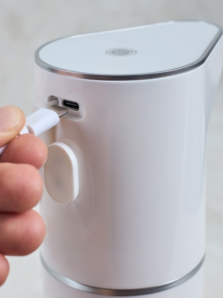 Диспенсер сенсорный для жидкого мыла lume, 350 мл, белый (79208)