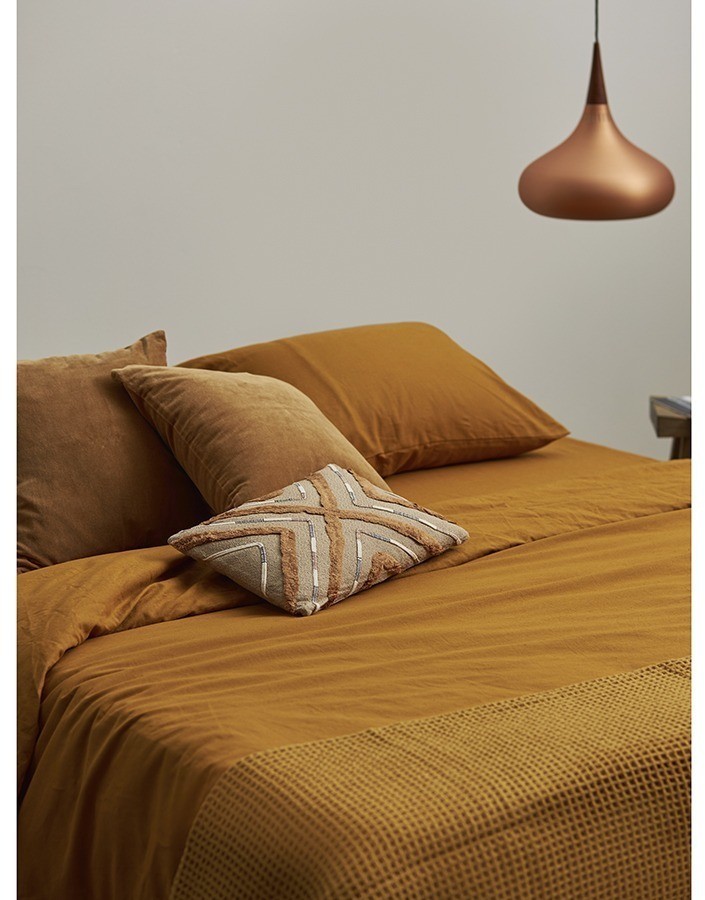 Простыня изо льна и хлопка цвета карри из коллекции essential, 240х270 см (77161)