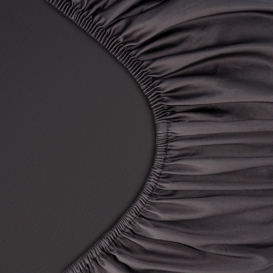 Простыня на резинке из премиального сатина темно-серого цвета из коллекции essential, 200х200х30 см (78492)