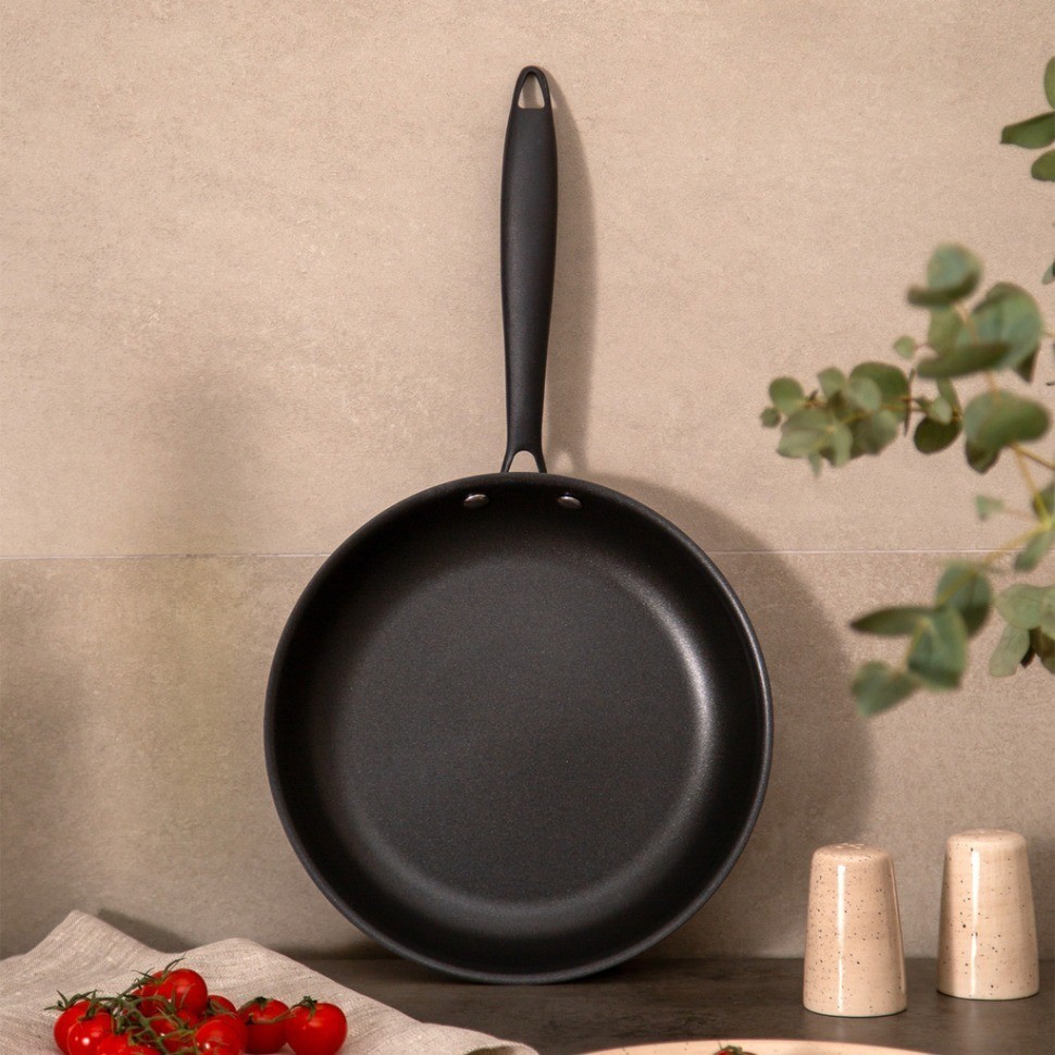 Сковорода c антипригарным покрытием "iron chef" agness 24*4.5cm технология 3-ply, нерж.сталь 18/10 (947-102)