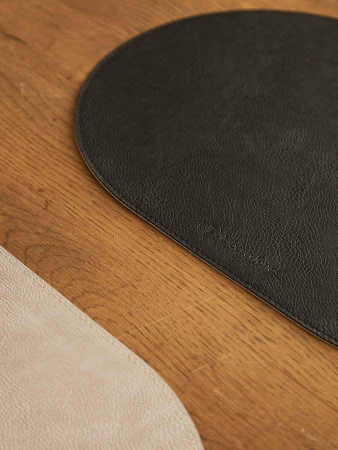 Набор из 4-х двухсторонних сервировочных салфеток pool, 30х45 см, черный/светло-серый (78747)