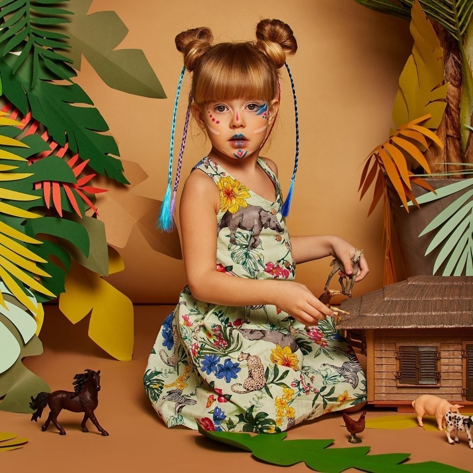 Игрушки фигурки в наборе серии "На ферме", 10 предметов (2 фермера, животные, ограждение-загон, телега, инвентарь) (ММ205-015)