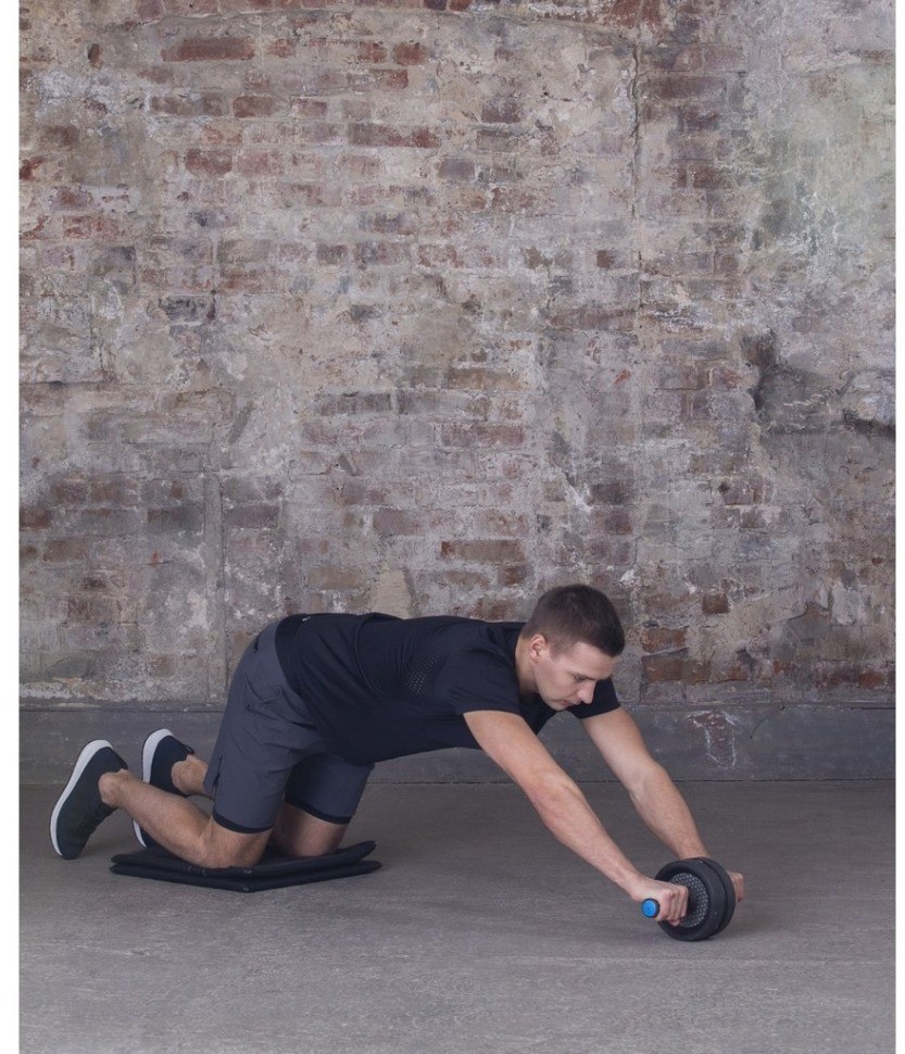 Ролик для пресса широкий STARFIT RL-106, черный/темно-синий (1121616)