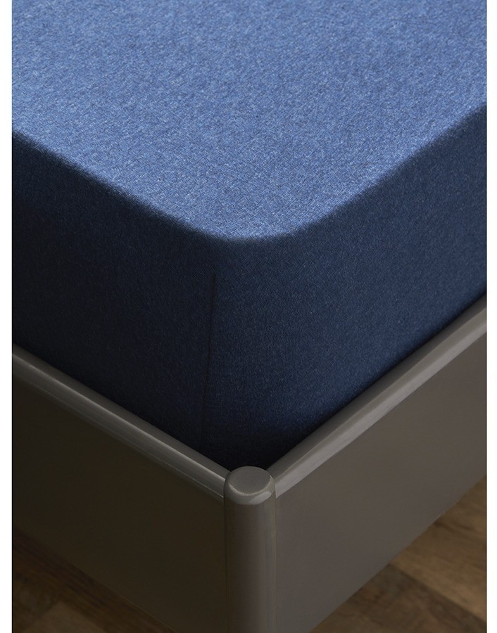Простыня на резинке из хлопкового трикотажа темно-синего цвета из коллекции essential, 160х200х30 см (76112)