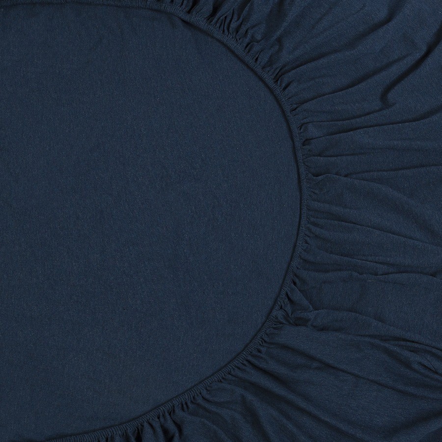 Простыня на резинке из хлопкового трикотажа темно-синего цвета из коллекции essential, 160х200х30 см (76112)