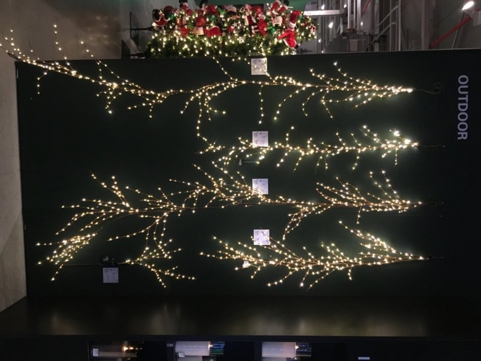 Ветка коричневая с лампами-капельками белый свет ( 360 ламп, длина 300 см) (84608)