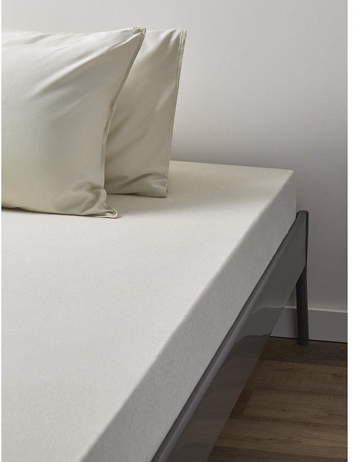 Простыня на резинке из хлопкового трикотажа серо-бежевого цвета из коллекции essential, 180х200х30 см (76109)