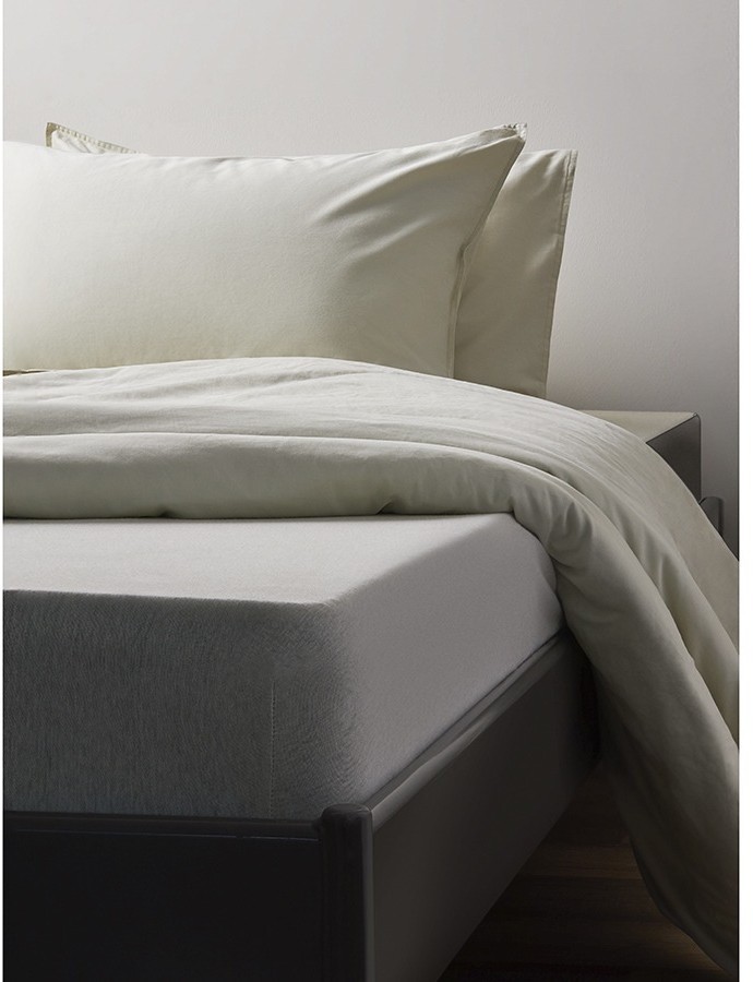 Простыня на резинке из хлопкового трикотажа серо-бежевого цвета из коллекции essential, 160х200х30 см (76108)