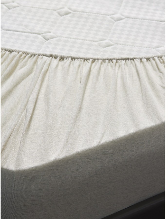 Простыня на резинке из хлопкового трикотажа серо-бежевого цвета из коллекции essential, 160х200х30 см (76108)