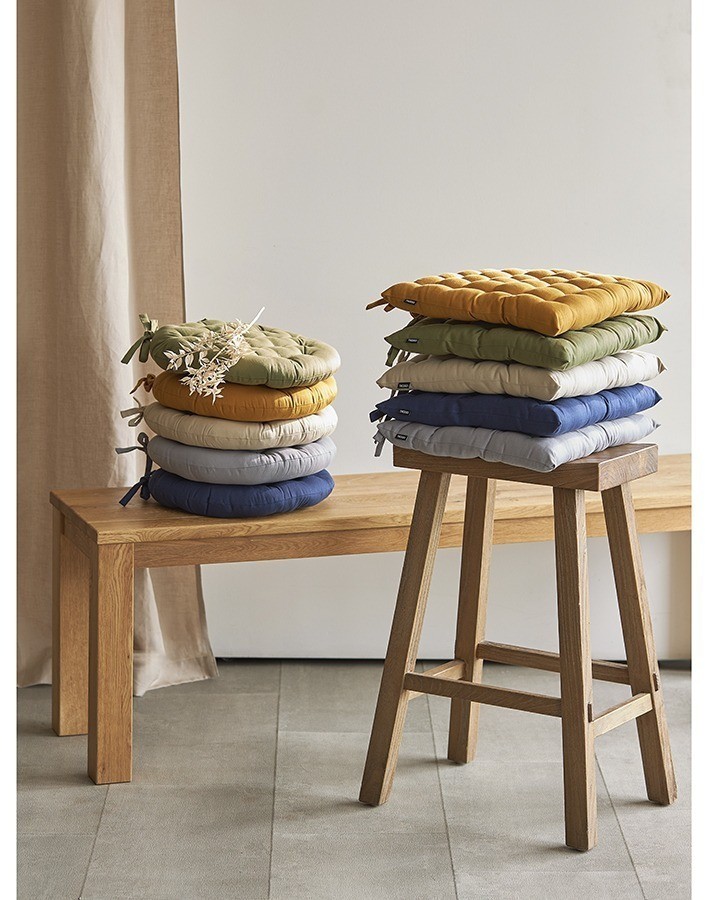 Подушка на стул круглая из хлопка цвета карри из коллекции essential, 35 см (77456)