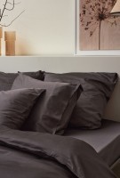 Простыня из премиального сатина темно-серого цвета из коллекции essential, 240х270 см (78480)