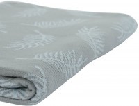 Плед вязаный с авторским принтом fleshy leaves серого цвета из коллекции wild, 130х180 см (65883)