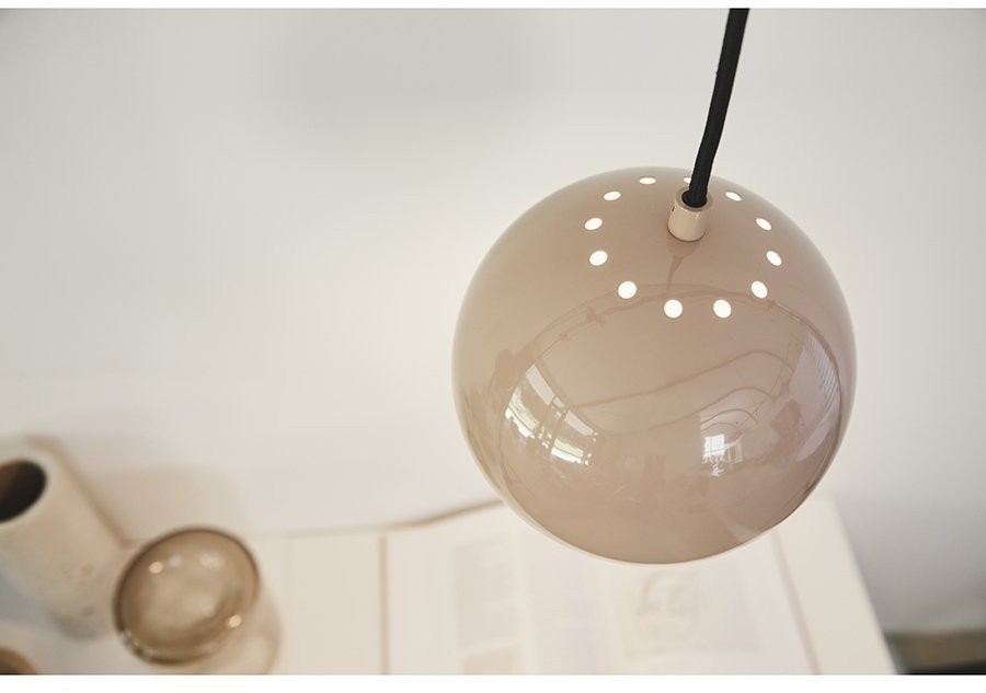 Лампа подвесная ball, 16хD18 см, пудровая глянцевая, черный шнур (73004)