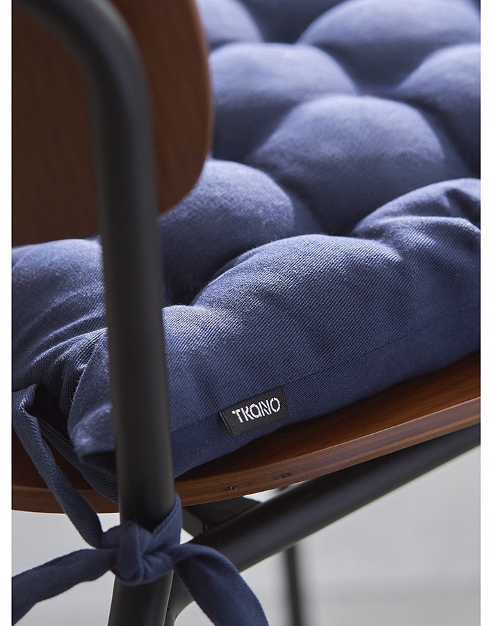 Подушка на стул из хлопка темно-синего цвета из коллекции essential, 35х35 см (77450)