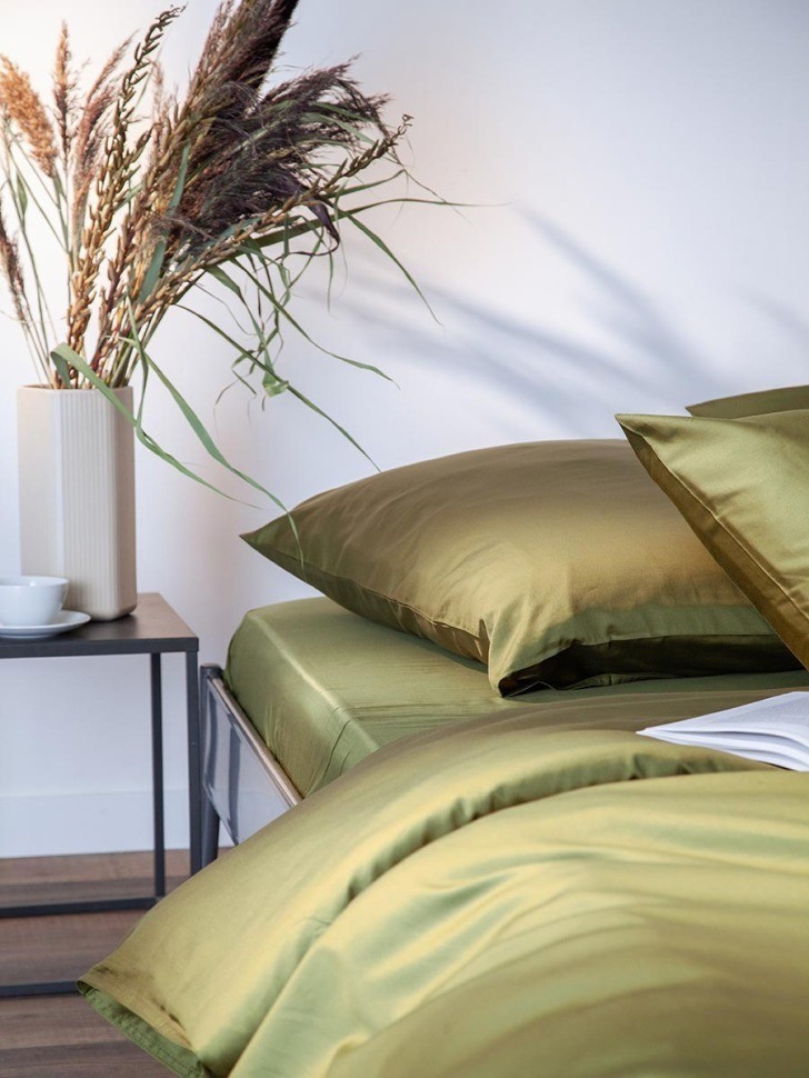 Простыня из премиального сатина оливкового цвета из коллекции essential, 180х270 см (79836)