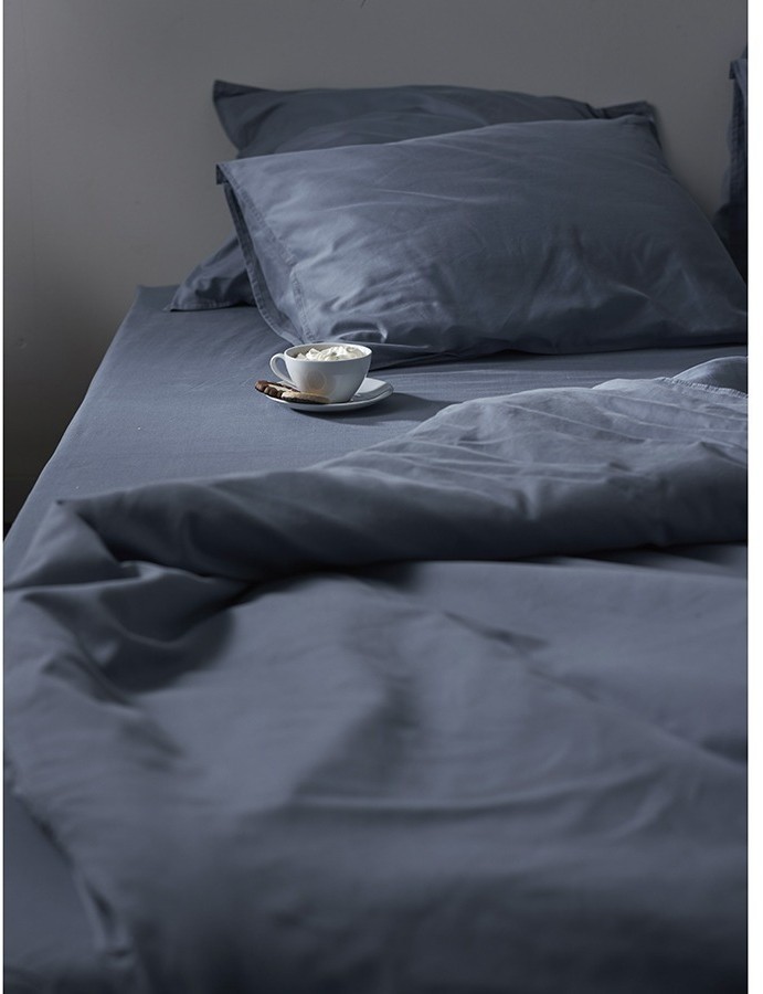 Набор из двух наволочек из сатина джинсово-синего цвета с брашинг-эффектом из коллекции essential, 50х70 см (76090)