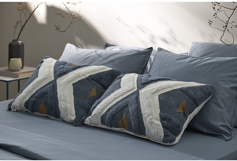 Набор из двух наволочек из сатина джинсово-синего цвета с брашинг-эффектом из коллекции essential, 50х70 см (76090)