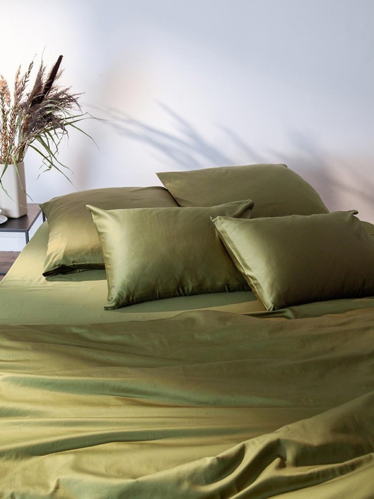 Простыня из премиального сатина оливкового цвета из коллекции essential, 240х270 см (79837)