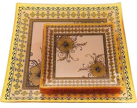 Набор их 7 тарелок (2001-02)