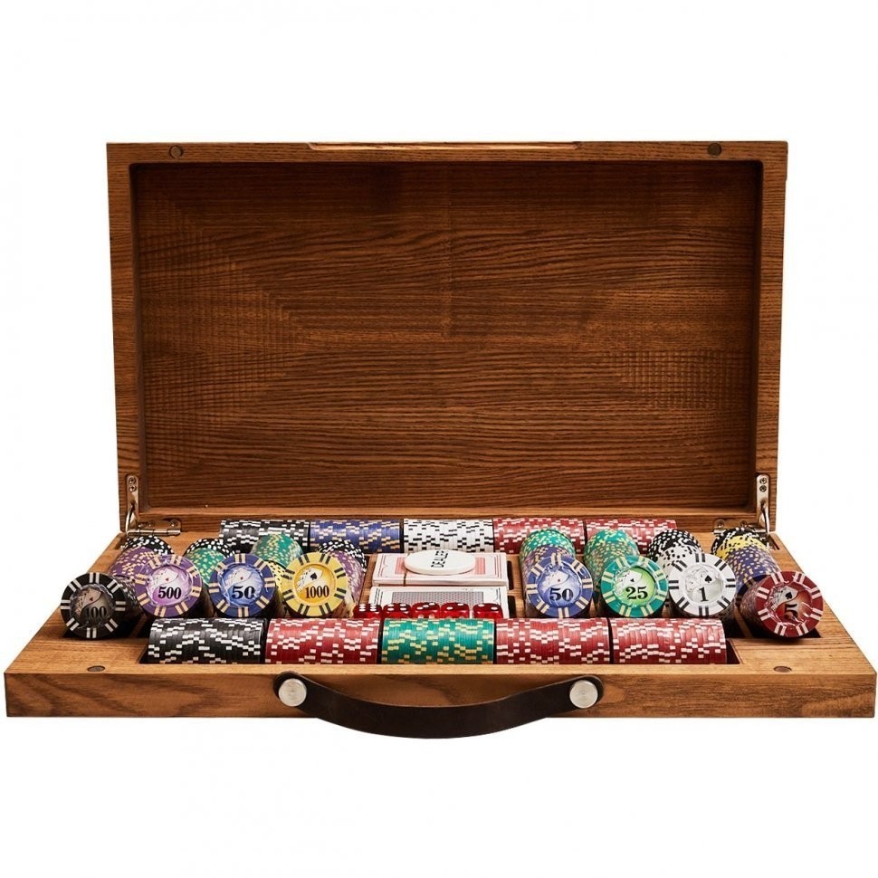 Набор для игры в покер Royal Flush на 600 фишек в кейсе из ясеня, Partida (46395)