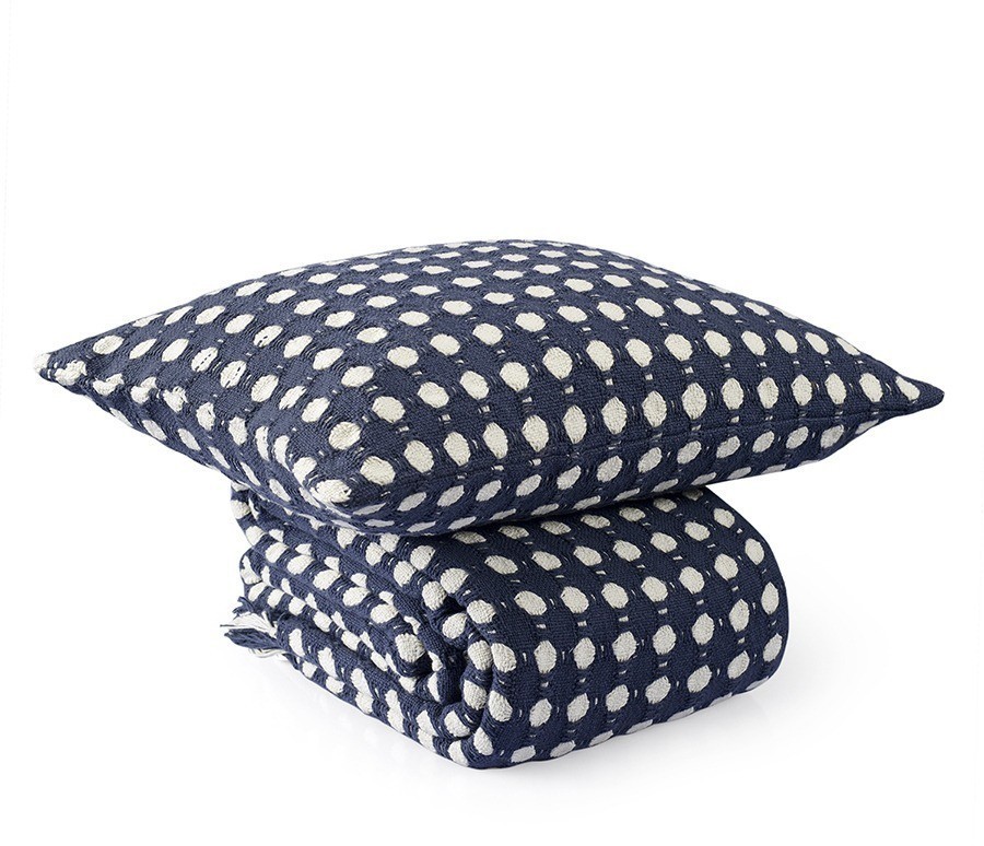 Чехол на подушку из хлопка polka dots темно-синего цвета из коллекции essential, 40x60 см (76968)