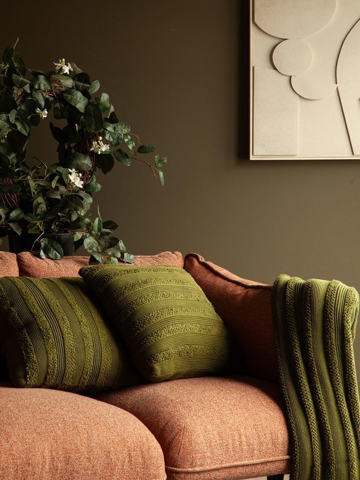 Подушка из хлопка с буклированной вязкой оливкового цвета из коллекции essential, 45х45 см (74549)