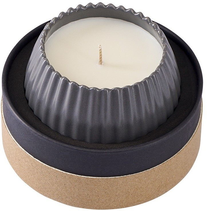 Свеча ароматическая spicy snowflakes из коллекции edge, серый, 30 ч (75666)