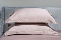 Простыня на резинке сатин пудреная роза 160*200*30 (TT-00010360)