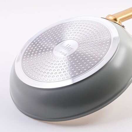 Сковорода 22 см с антипригарным покрытием (1136-1)