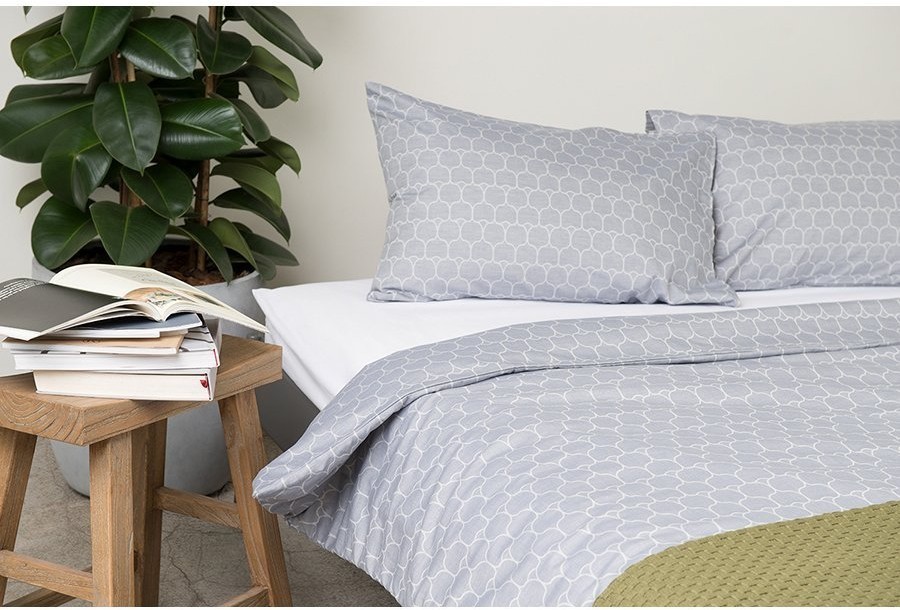 Комплект постельного белья из сатина с жаккардовым рисунком Хвойный вальс из коллекции russian north, 150х200 см (73250)