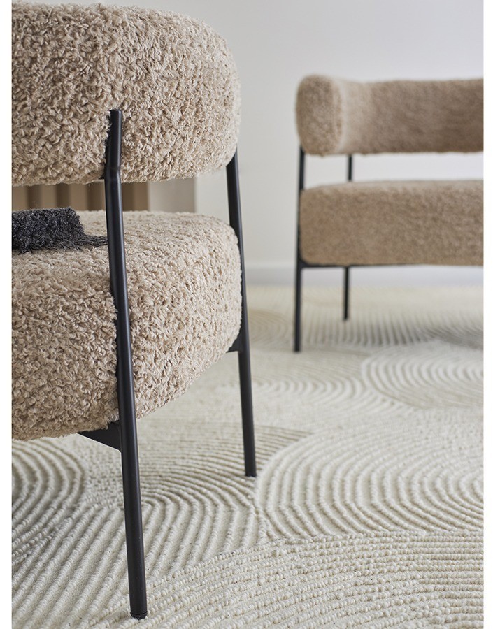 Кресло hugme, букле, миндальное молоко (77335)