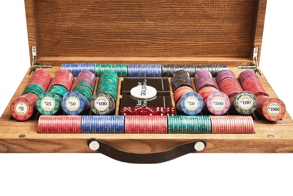 Набор для покера Luxury Ceramic на 600 фишек в кейсе из ясеня, Partida (46396)