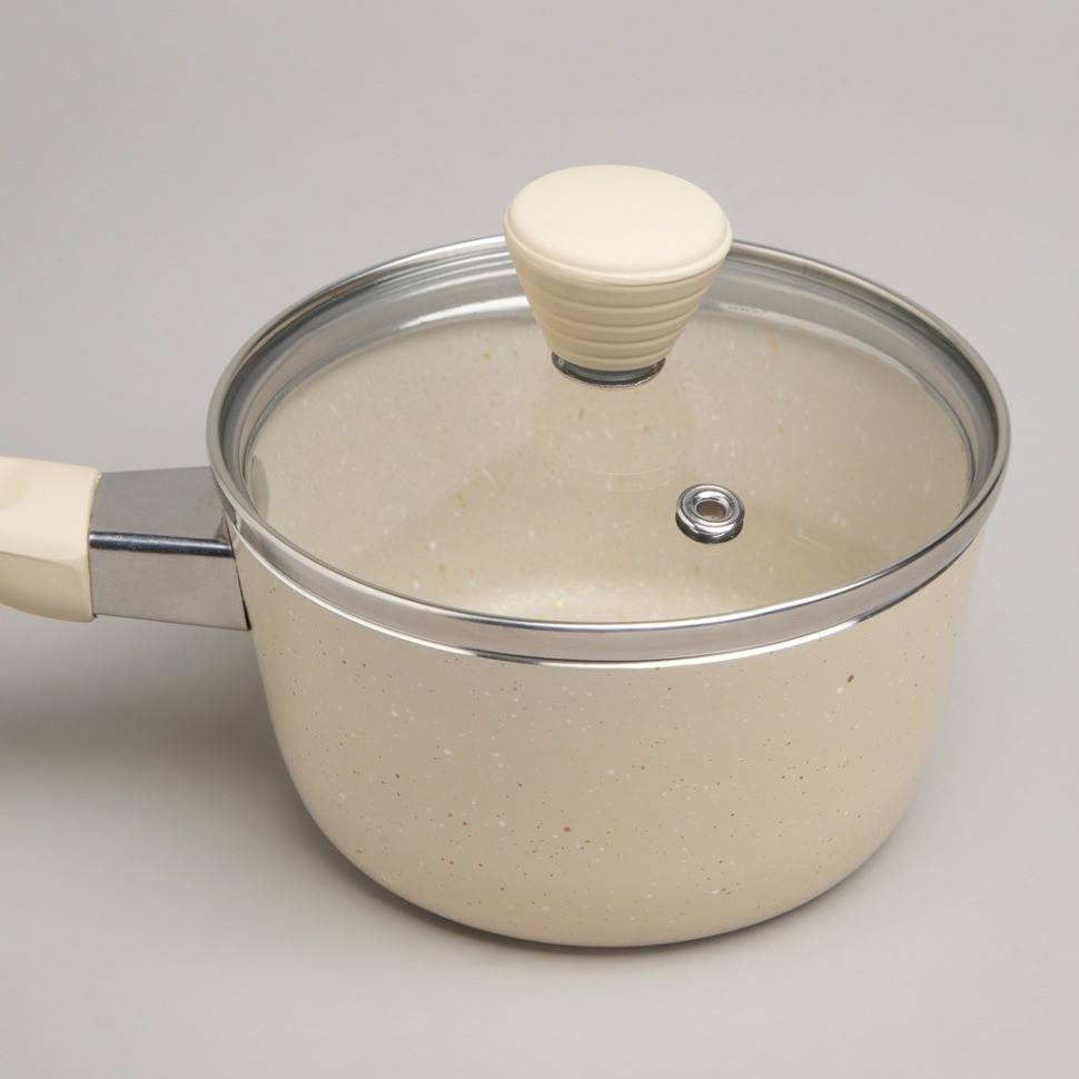 Ковшик agness антип. покр. ручка soft touch  и стекл. крышкой 600 мл 12*6 см (906-258)