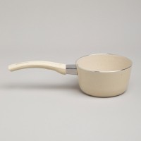 Ковшик agness антип. покр. ручка soft touch  и стекл. крышкой 600 мл 12*6 см (906-258)