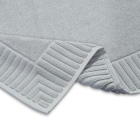 Коврик для ванной с фактурным бортиком светло-серого цвета из коллекции essential, 50x80 см (79172)