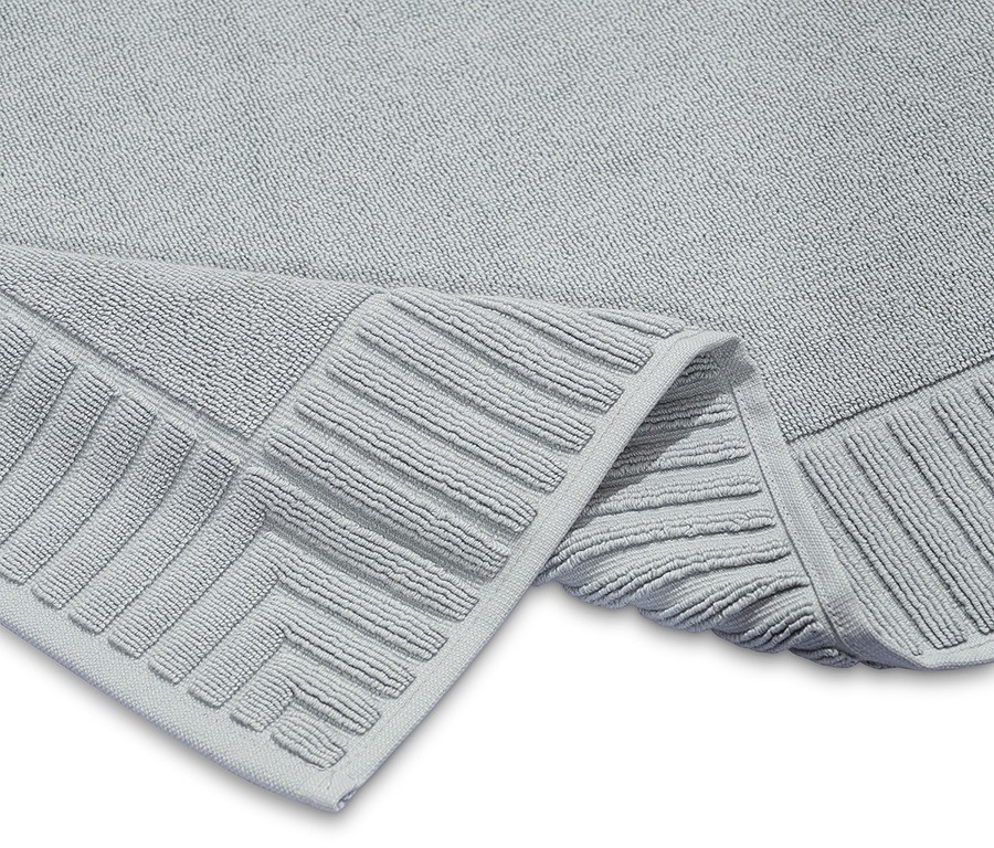 Коврик для ванной с фактурным бортиком светло-серого цвета из коллекции essential, 50x80 см (79172)