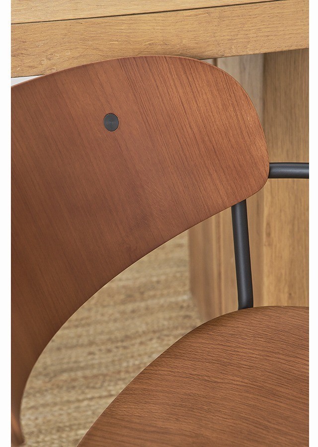 Стул с подлокотниками torfrid, орех (75802)