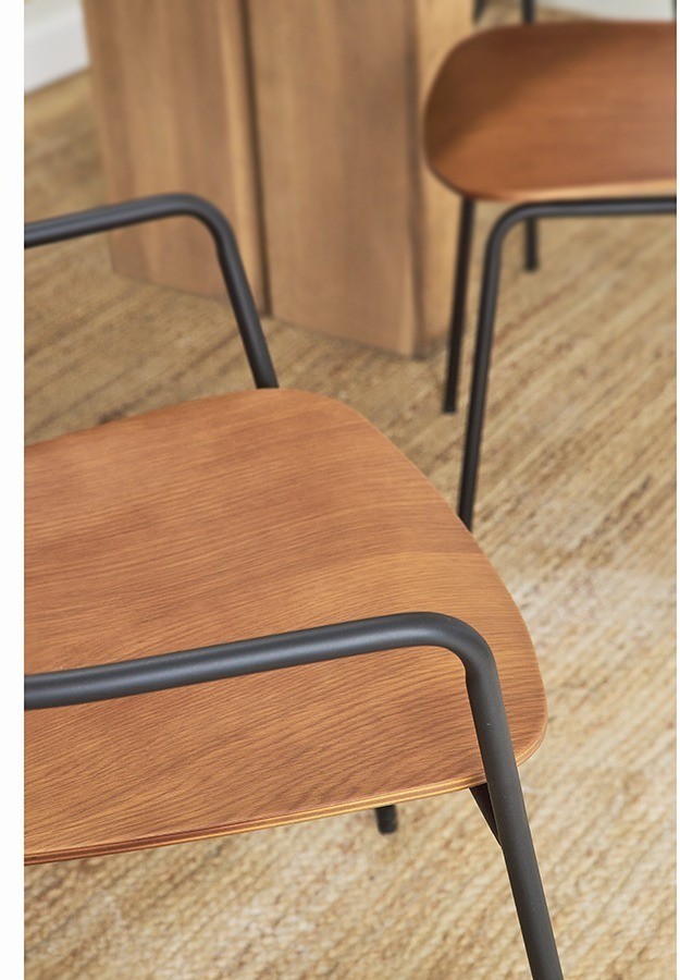 Стул с подлокотниками torfrid, орех (75802)