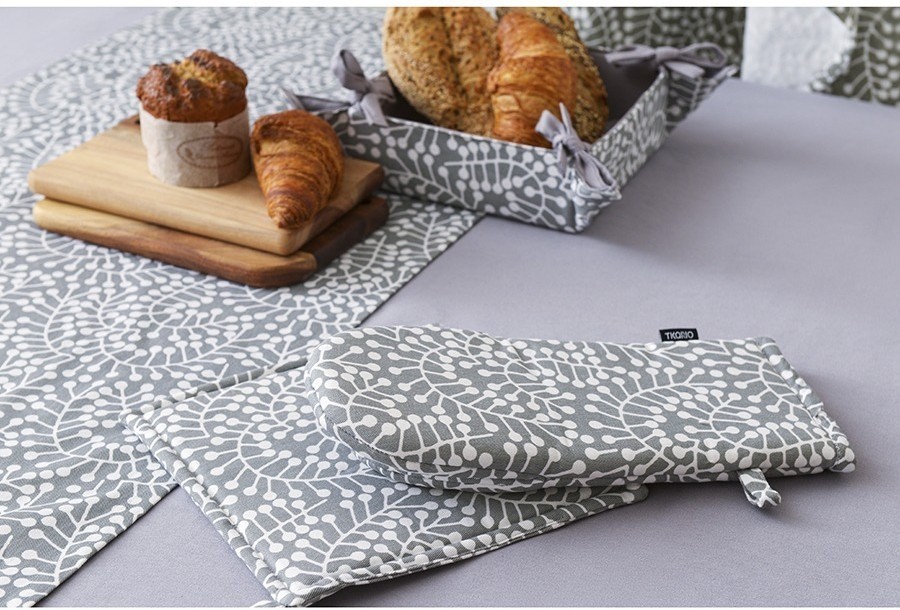 Прихватка серого цвета с принтом Спелая Смородина из коллекции scandinavian touch, 22х22 см (73560)