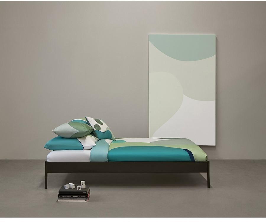 Комплект постельного белья полутораспальный из сатина мятного цвета с авторским принтом из коллекции freak fruit (70520)