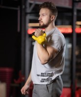 Гиря виниловая STARFIT DB-401, 4 кг, желтый (2103598)