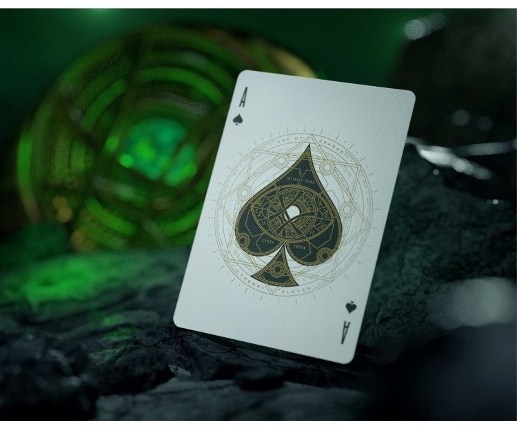 Карты "Theory11 Avengers Infinity Saga Green Edition" (64288)