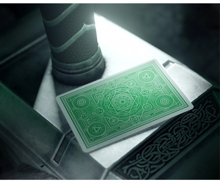 Карты "Theory11 Avengers Infinity Saga Green Edition" (64288)