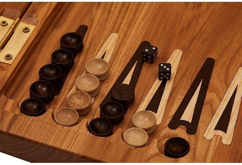 Нарды+шашки "Витязь на распутье"дорожные из массива мореного ясеня 36x46 см (28591)