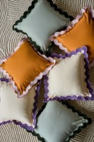 Чехол на подушку с контрастным кантом сиреневого цвета из коллекции trendy ruffles, 40х40 см (78897)