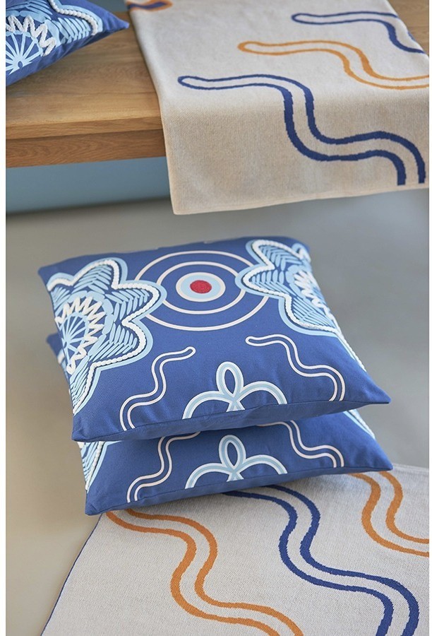 Подушка декоративная по мотивам эвенских орнаментов из коллекции cultural heritage, 45х45 см (77719)