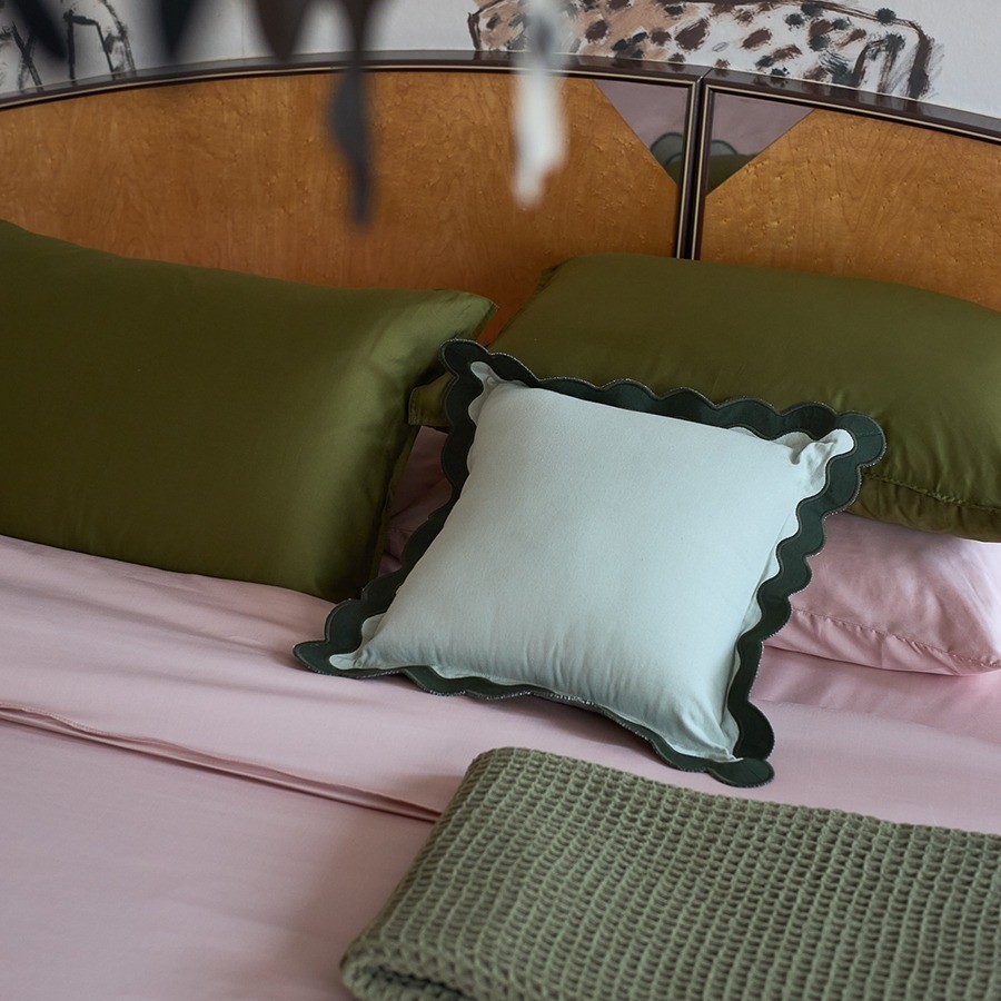 Чехол на подушку с контрастным кантом зеленого цвета из коллекции trendy ruffles, 40х40 см (78895)