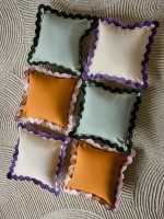 Чехол на подушку с контрастным кантом зеленого цвета из коллекции trendy ruffles, 40х40 см (78895)